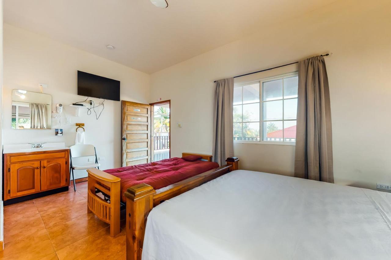 Isebei Guest House Hopkins Exterior photo