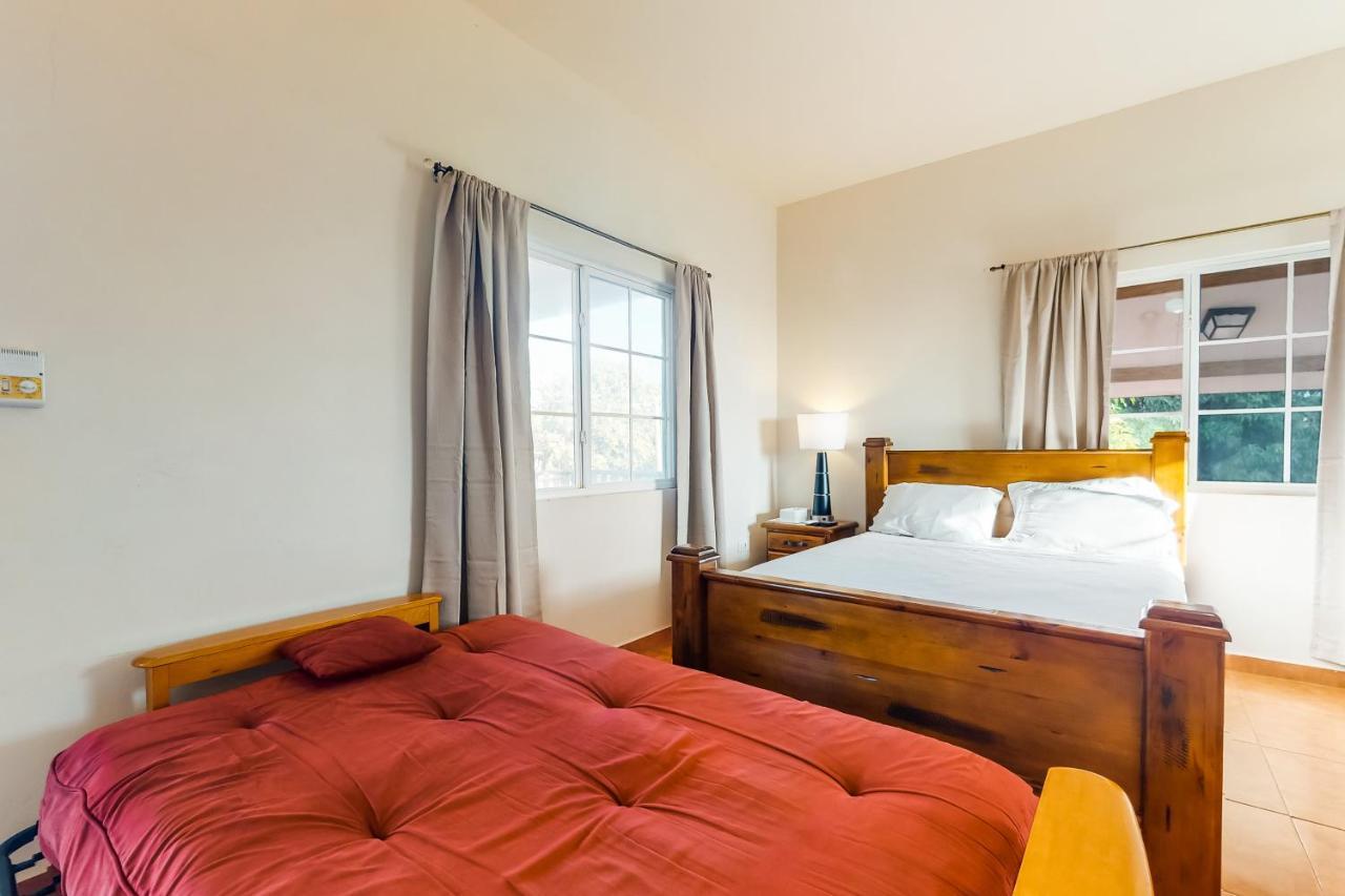 Isebei Guest House Hopkins Exterior photo